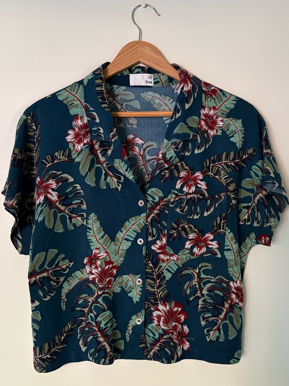 🌺Wilfred Free XS Tropical Hawaiian Print Button Up Crop Blouse